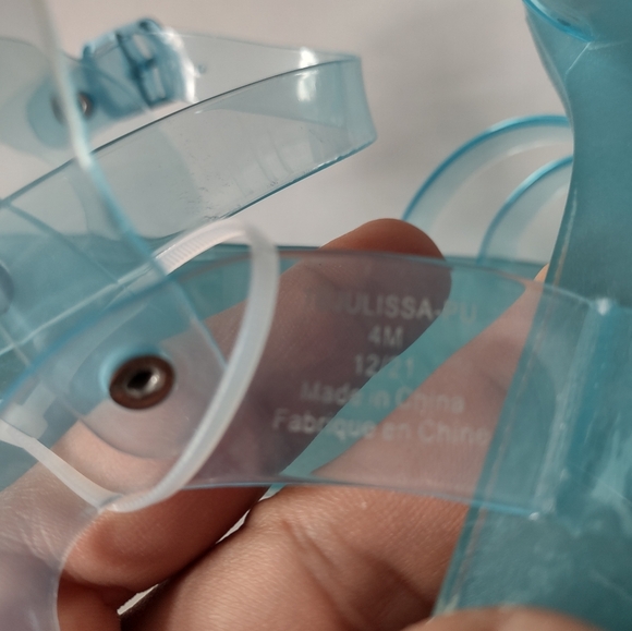 Treasure bond girls sandals size 3 and 4 - Picture 6 of 8